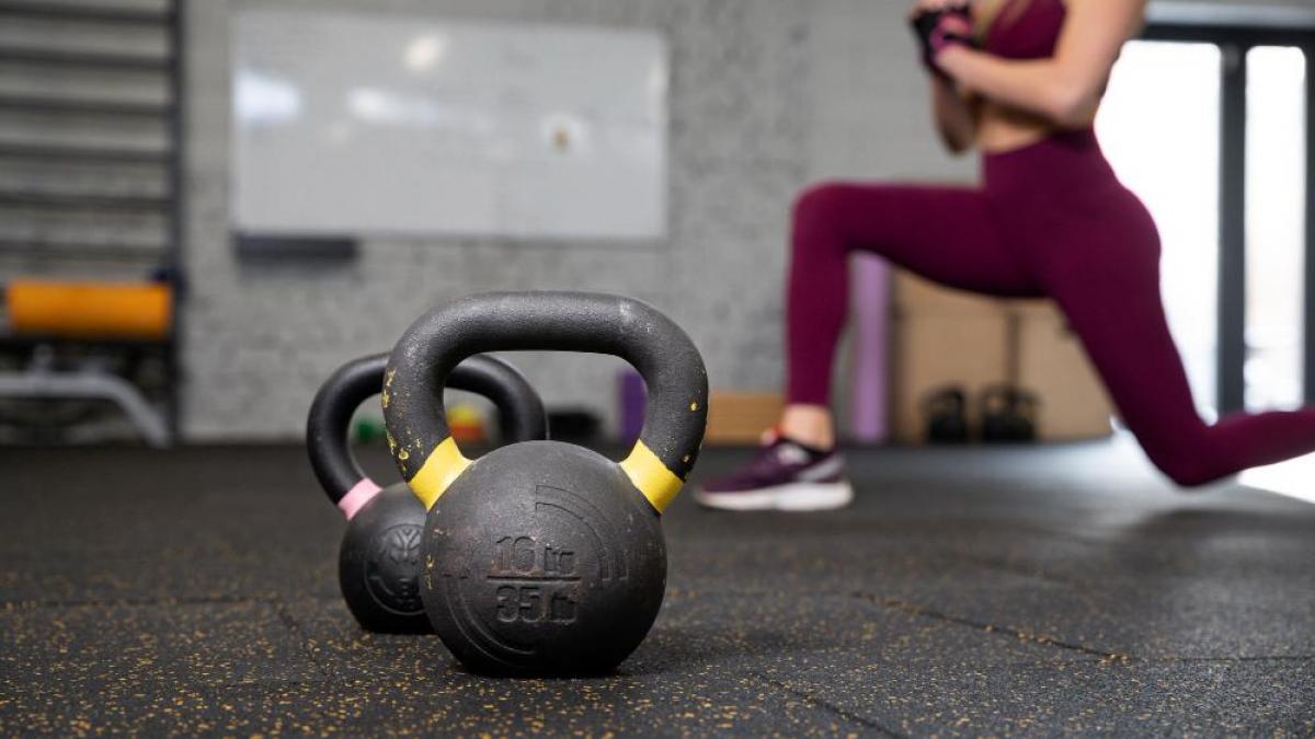 Kettlebells para entrenamiento funcional en gimnasio de Sant Celoni